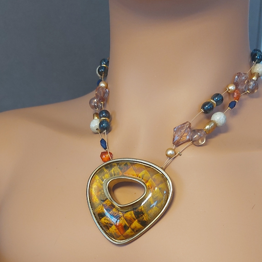 🌸5/$25 Chico's Bead Necklace With Large Goldtone Brown Pendant Boho